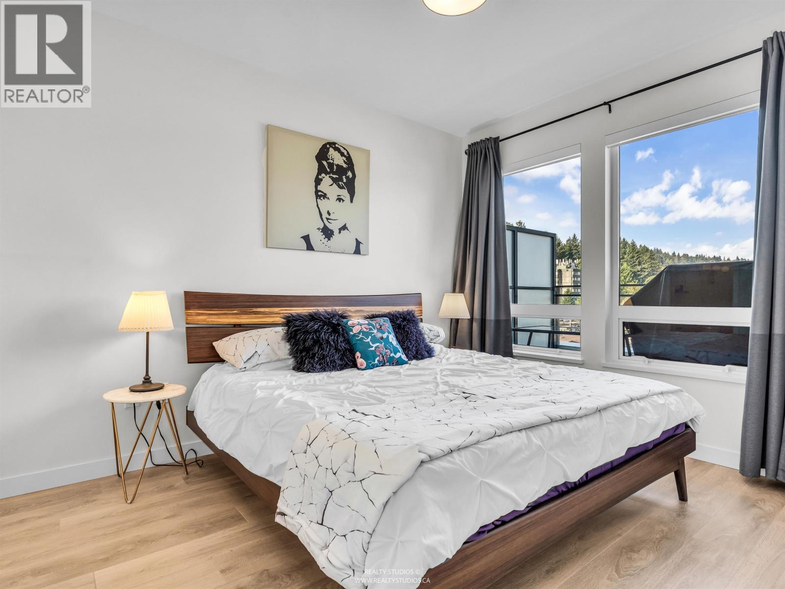 608 3018 ST GEORGE STREET, Port Moody