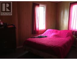 121 Queen Street thumbnail 4