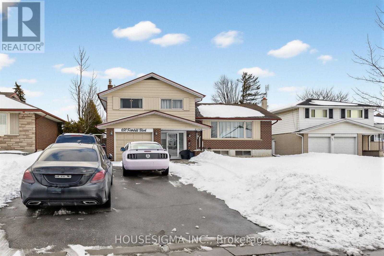 691 FERNHILL BOULEVARD - Photo 3 of 48, Oshawa (Northglen), Ontario