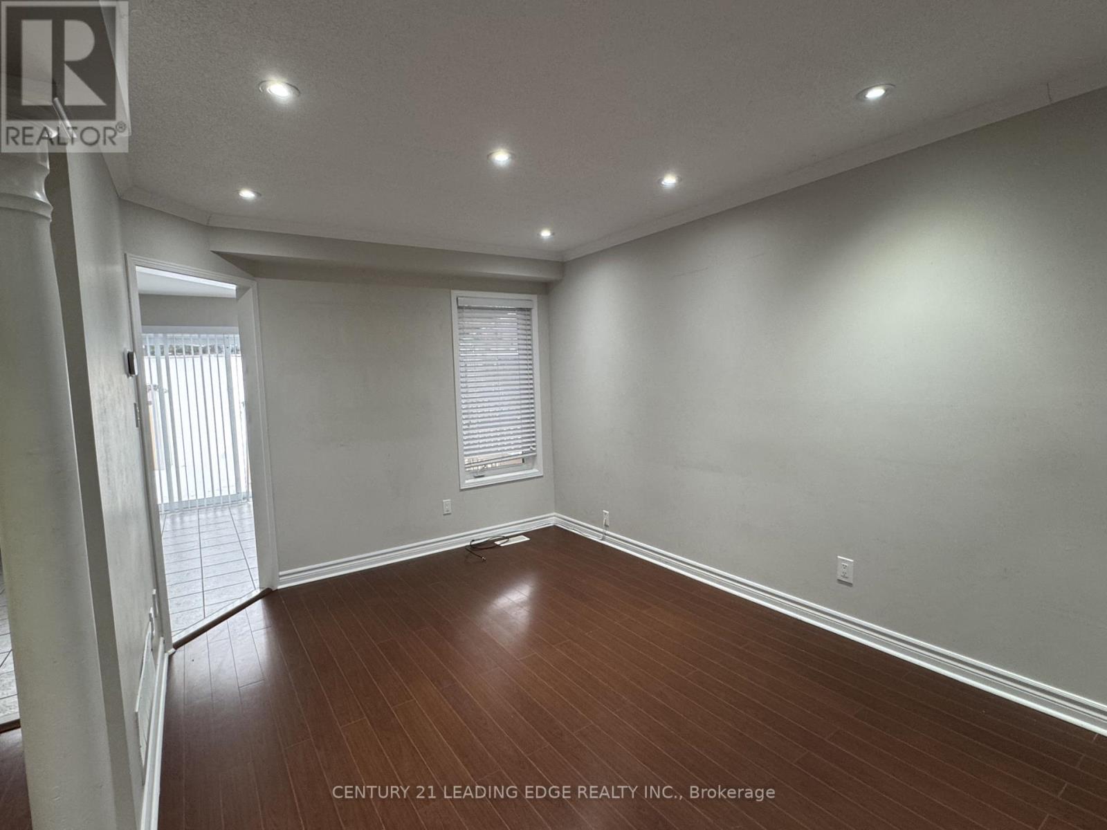 MAIN/UPPER - 7610 BLACK WALNUT TRAIL - Photo 4 of 15, Mississauga (Lisgar), Ontario