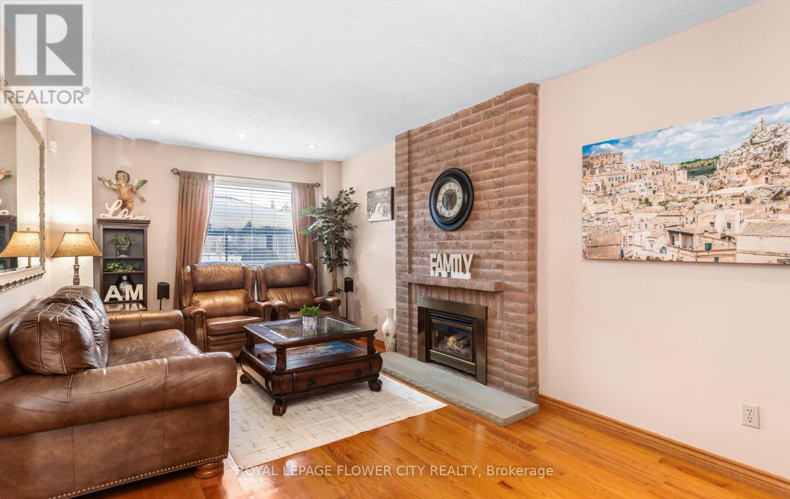 Single Family House for Sale in  NEWGREEN CRESCENT Brampton (Westgate) 