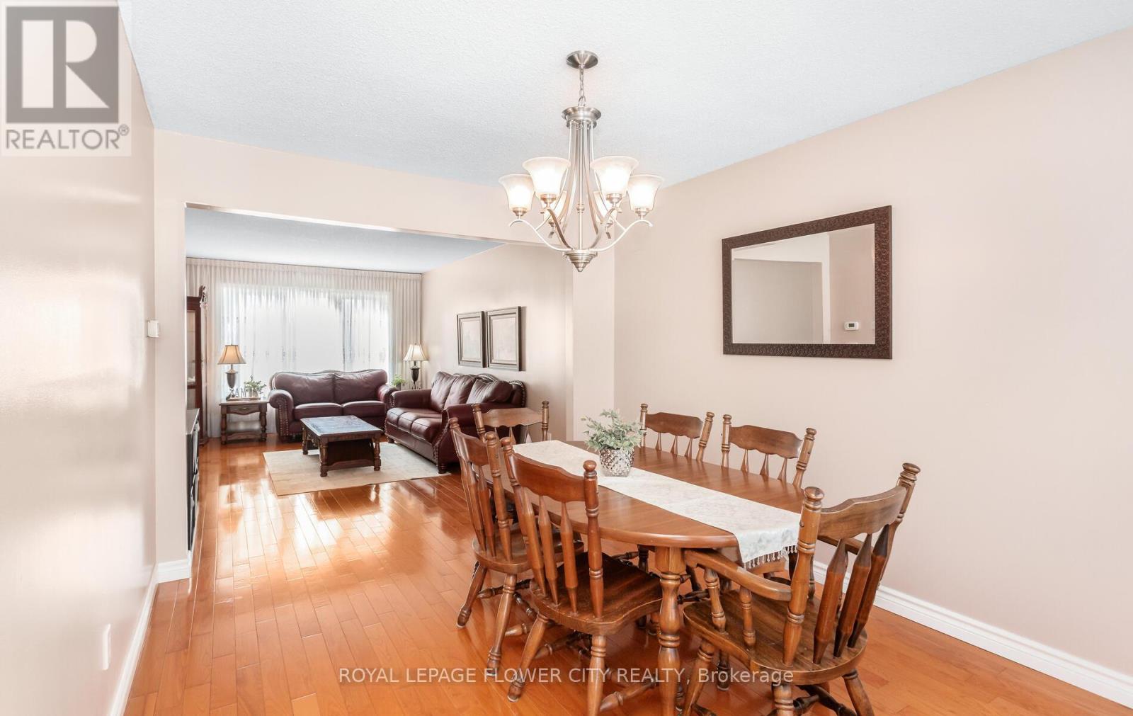 Single Family House for Sale in  NEWGREEN CRESCENT Brampton (Westgate) 