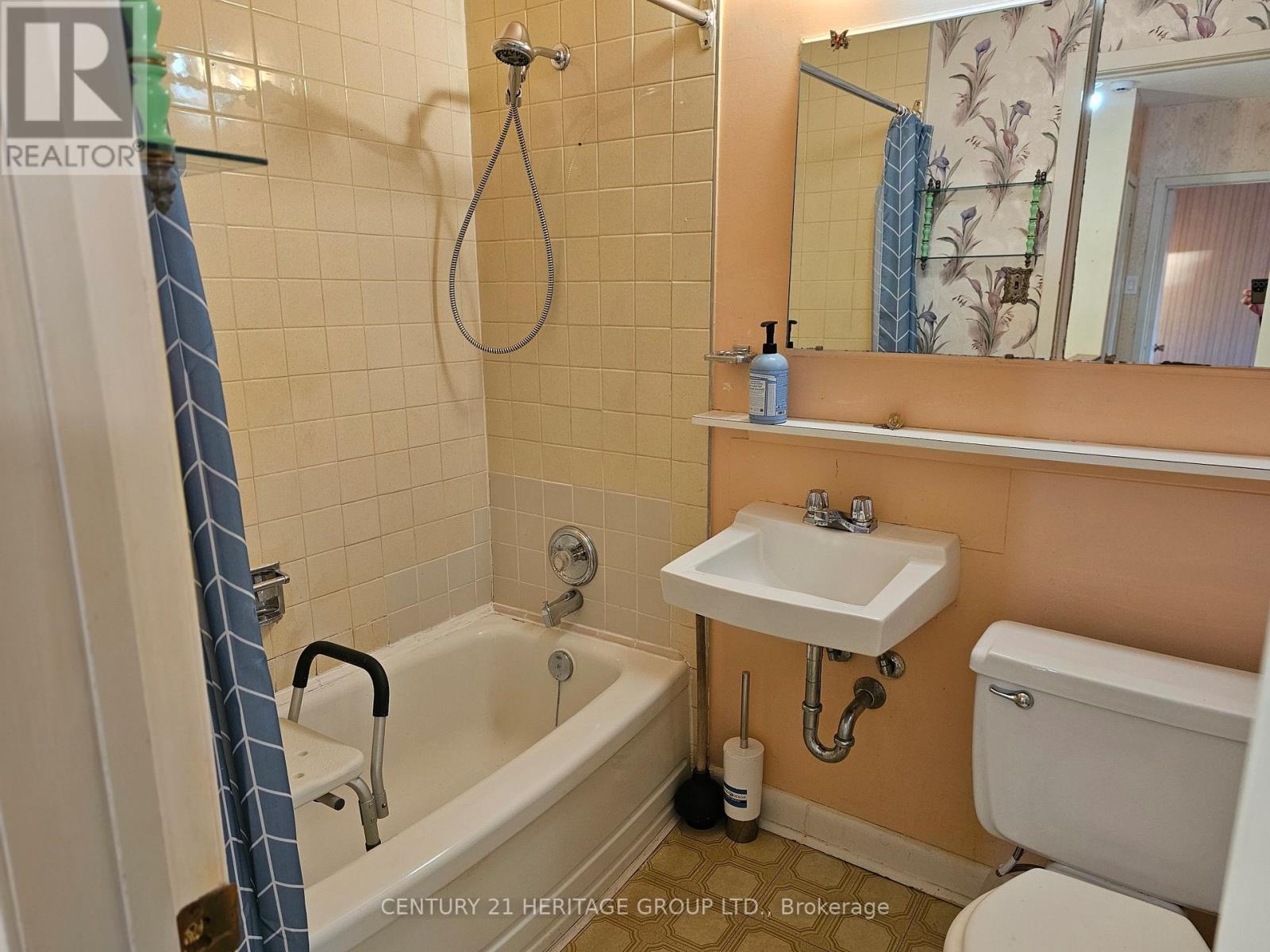 #161 70 DRIFTWOOD AVENUE - 10