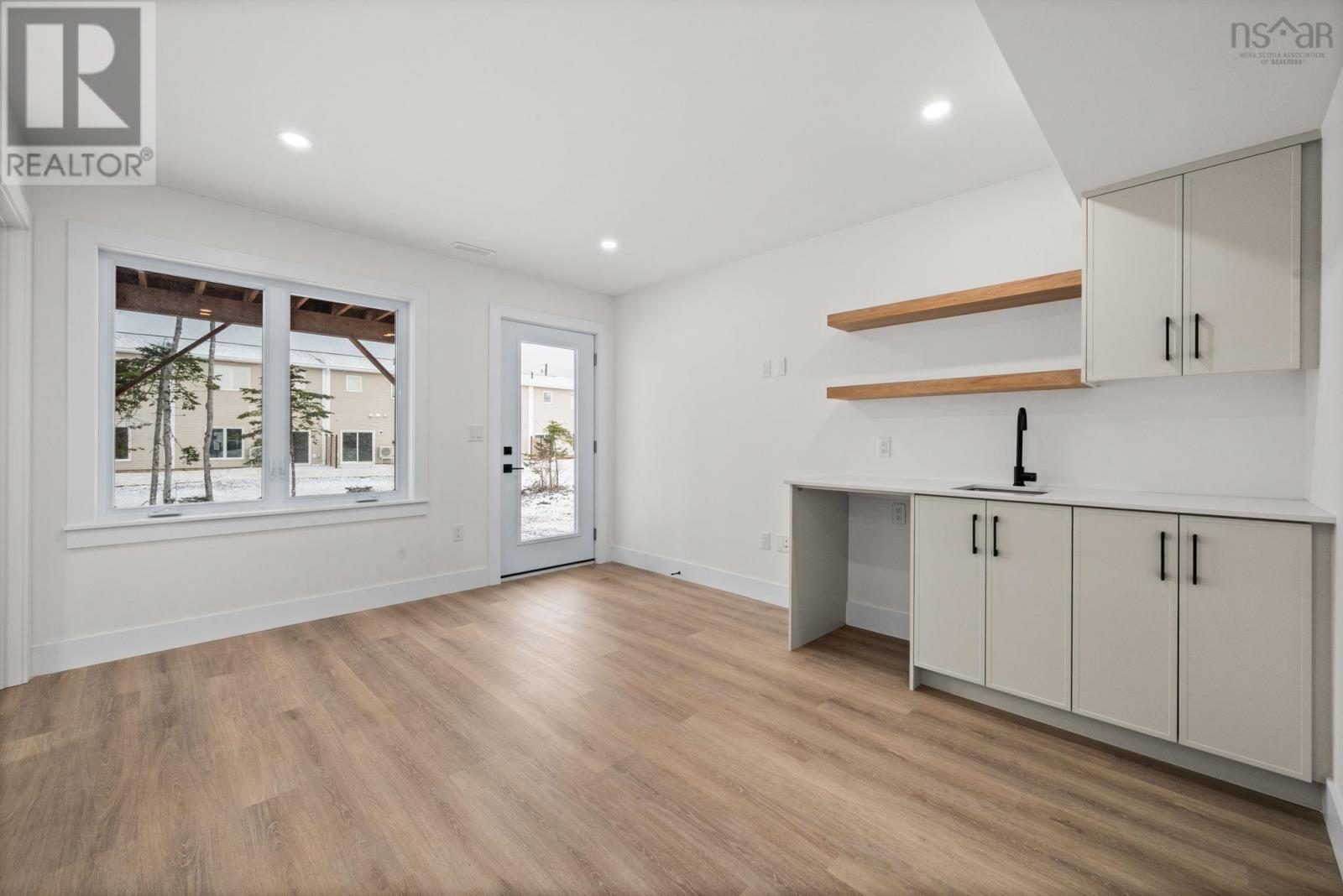 Property 36 of 48 of E 140 Stephs Street