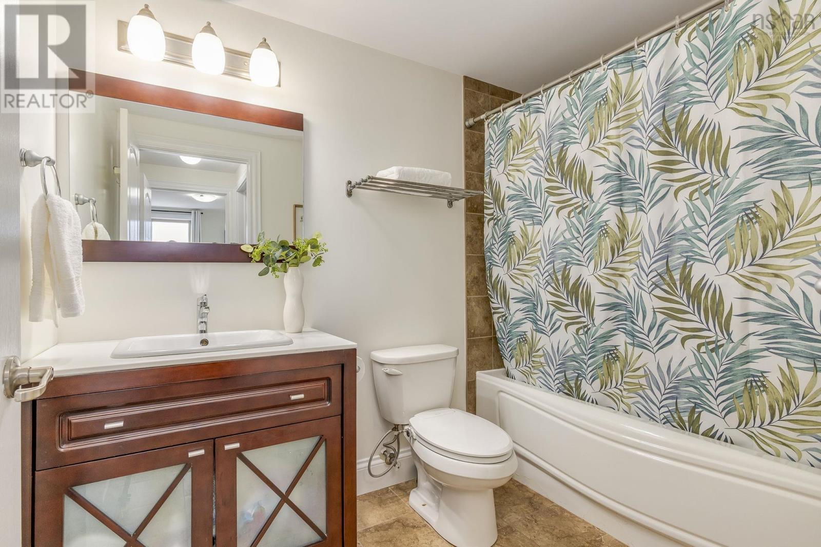 Property 26 of 33 of 600 200 Crown Drive