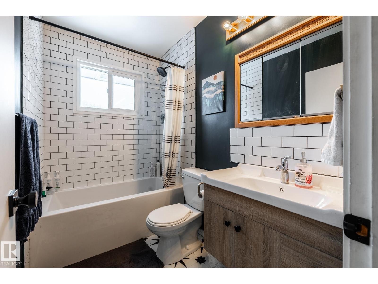 12231 47 ST NW - 17