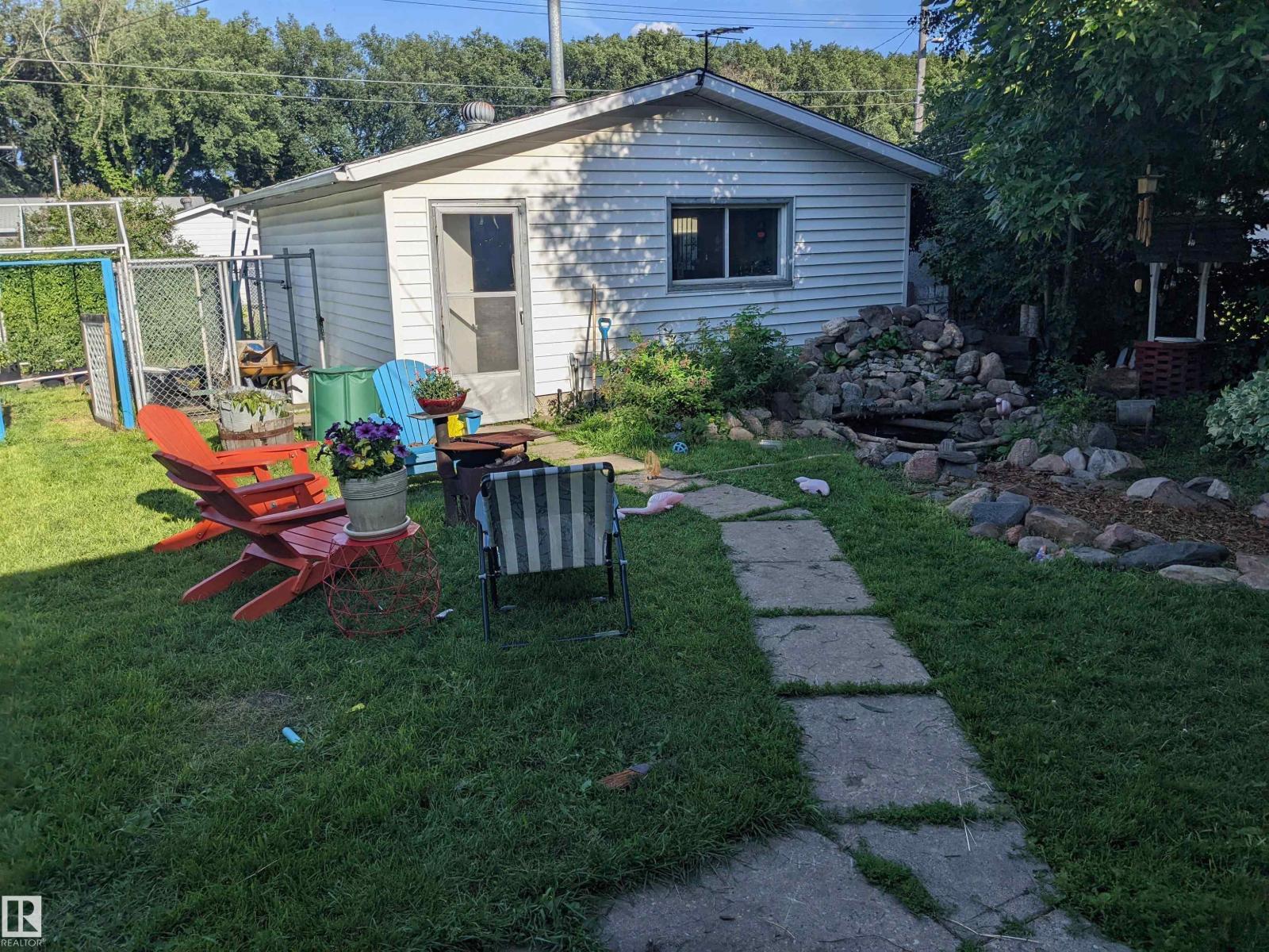 12231 47 ST NW - 37