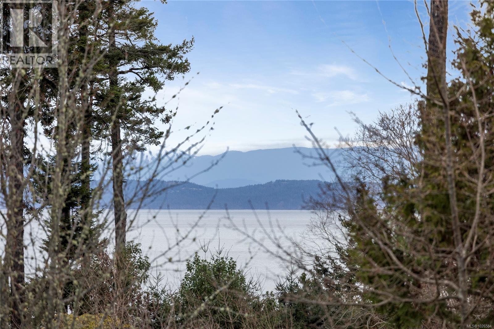 615 Chinook Ave, Parksville