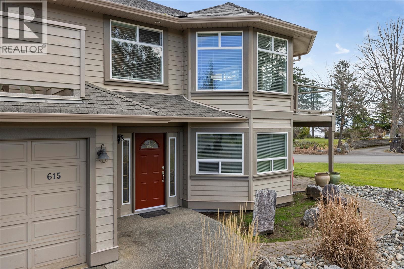 615 Chinook Ave, Parksville