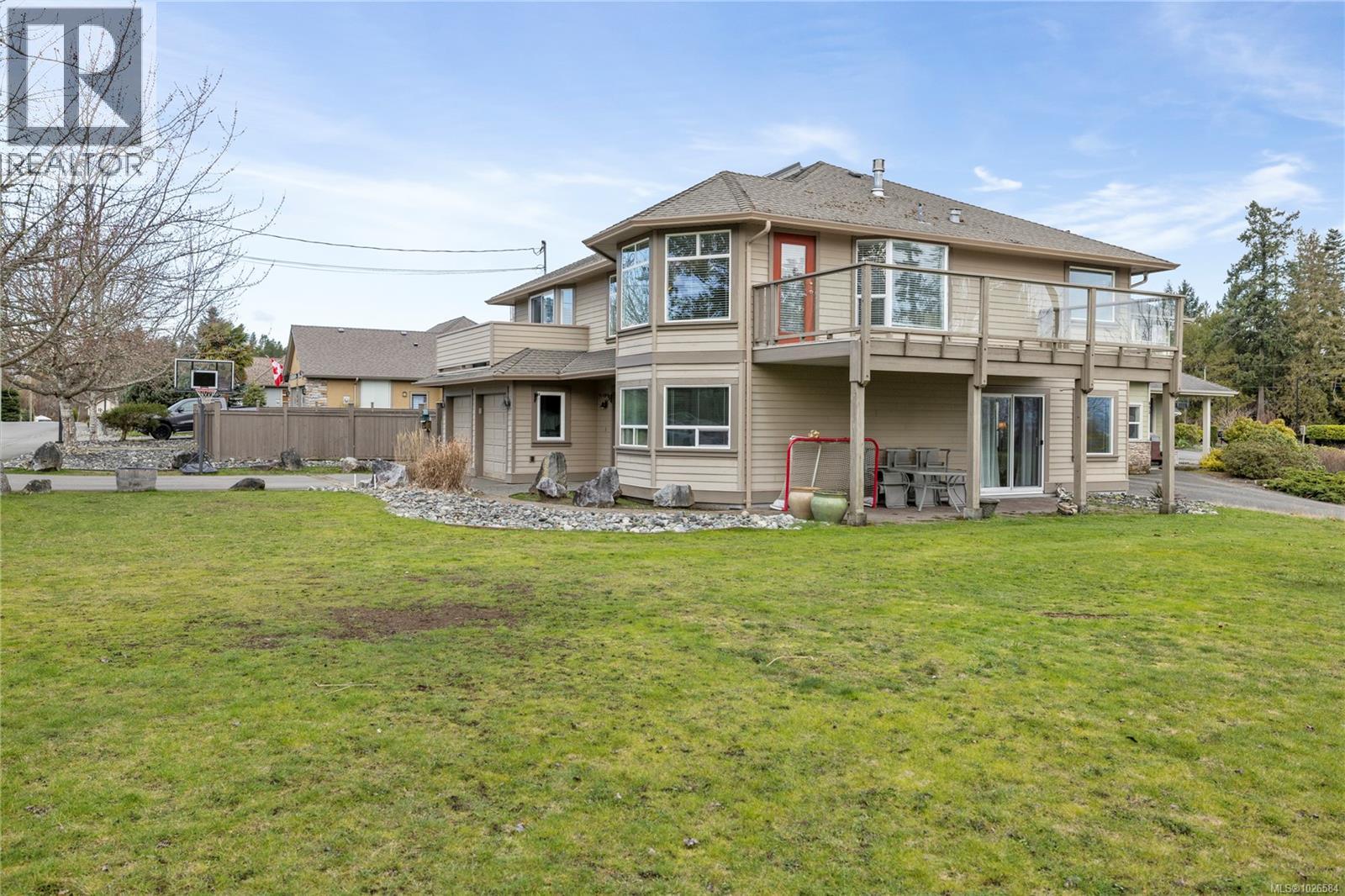 615 Chinook Ave, Parksville