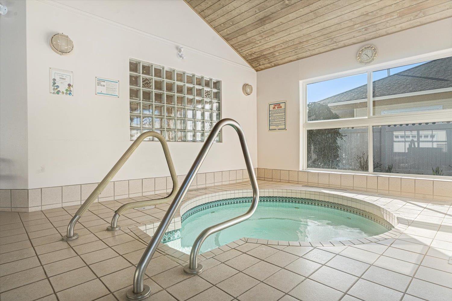 114 8485 YOUNG ROAD, Chilliwack Proper South, Chilliwack