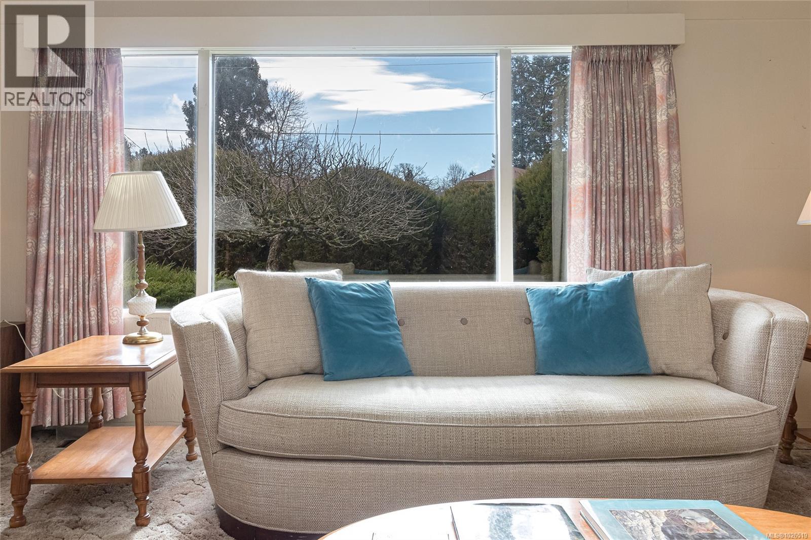  1364 Harrop Road, Saanich