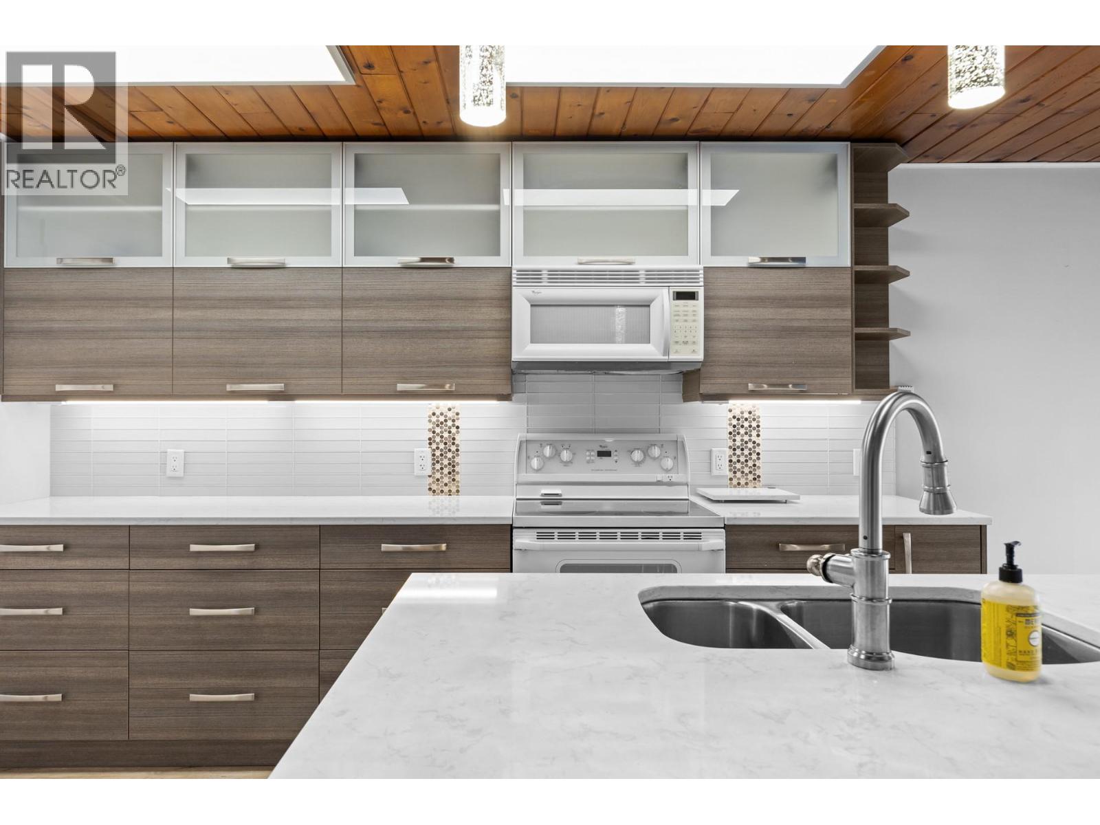 2 7779 Okanagan Landing Road, Vernon