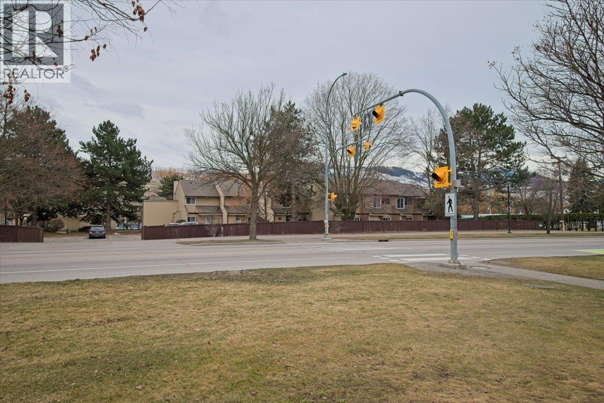 4 5300 25 Avenue, Vernon