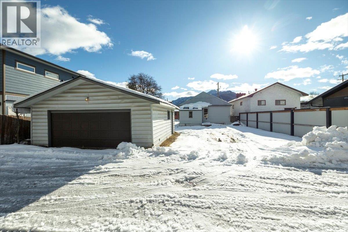  621 8th Avenue, Fernie