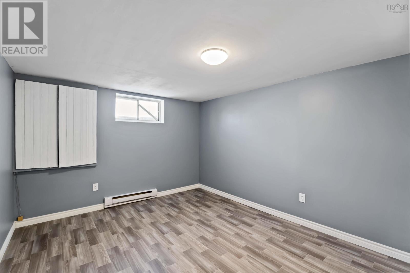 Property 33 of 49 of 21 Sherry Avenue