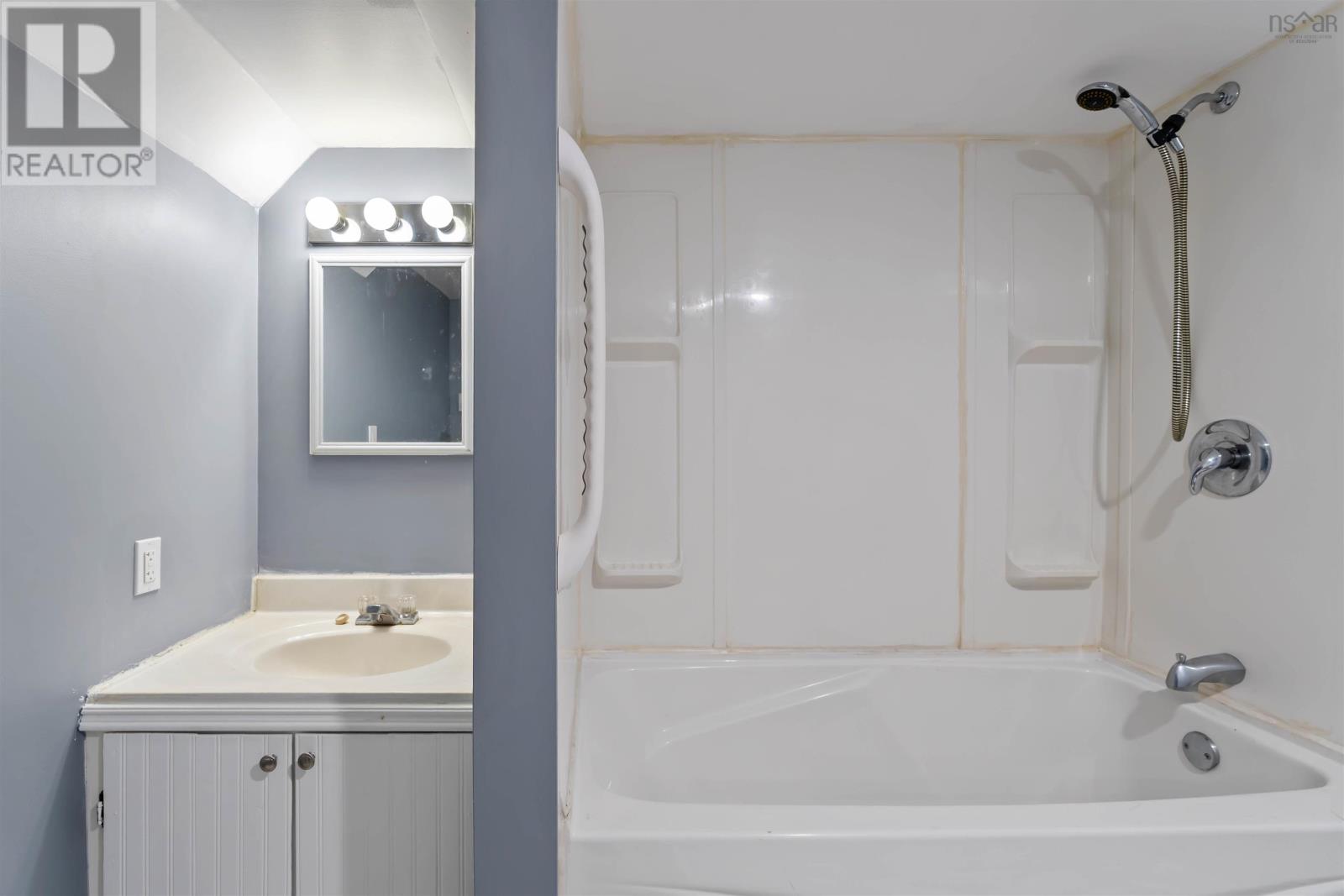 Property 32 of 49 of 21 Sherry Avenue