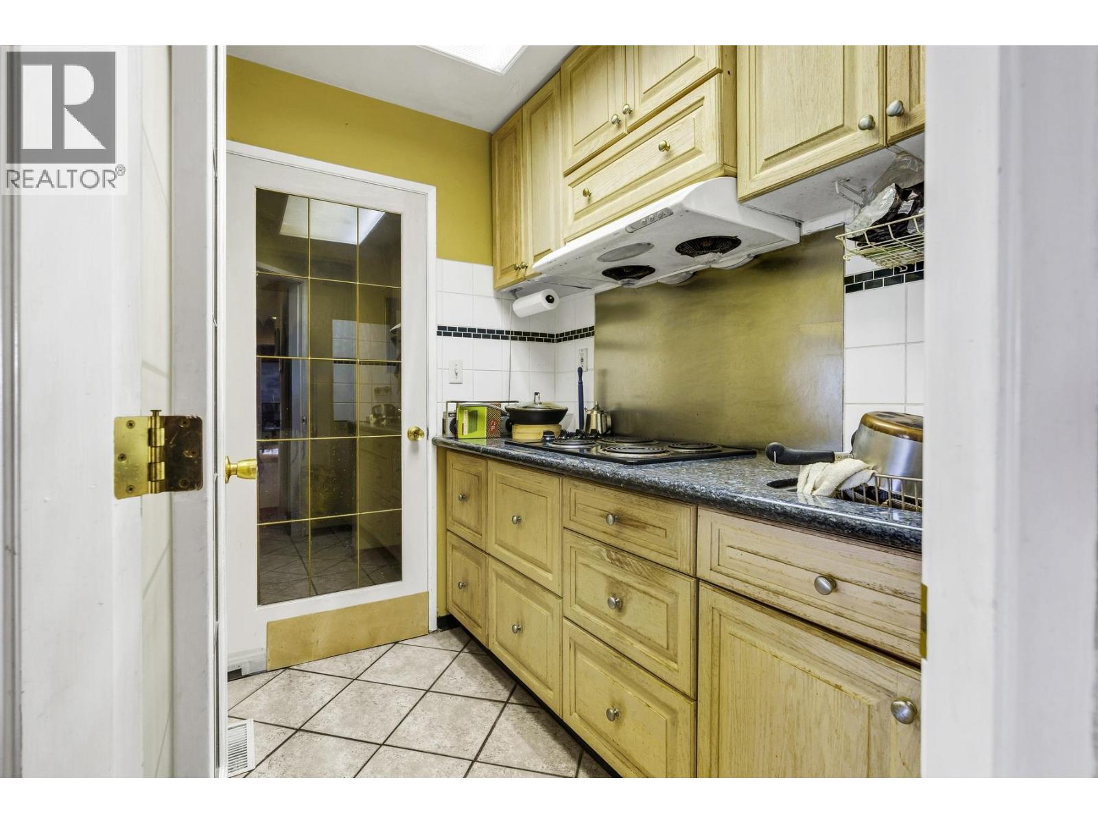 4582 WOODGREEN COURT, West Vancouver