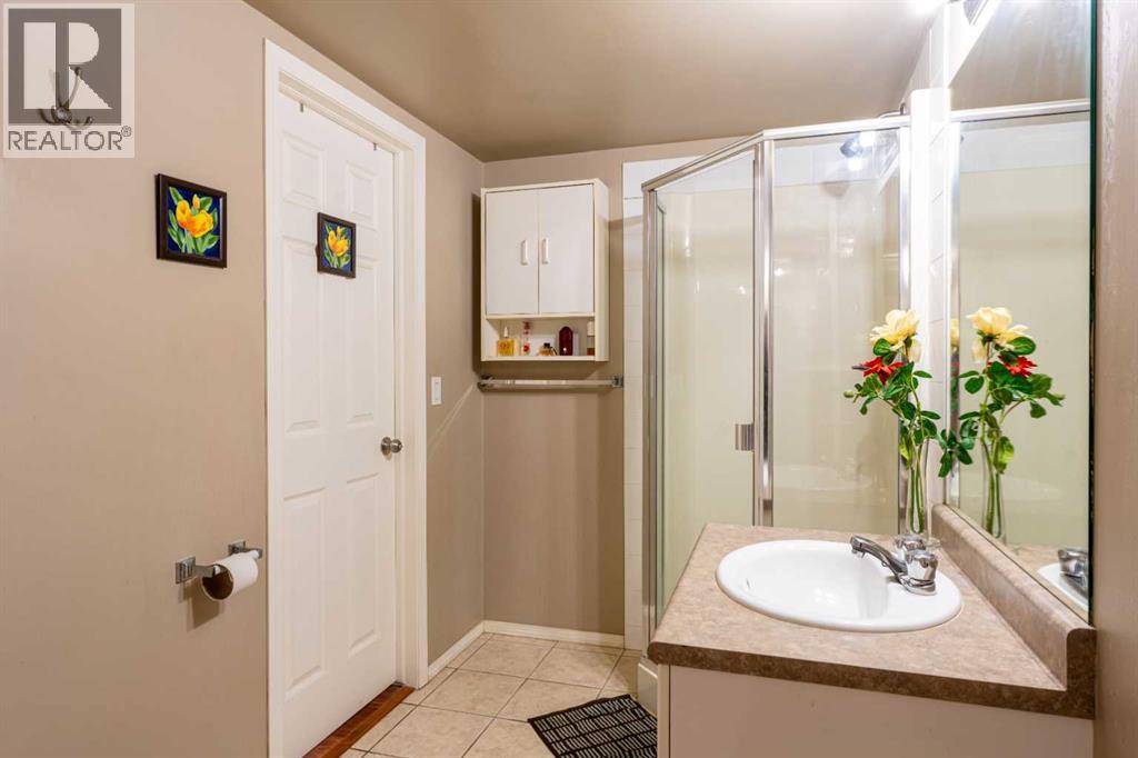 Single Family House for Sale in    Avenue SW Downtown West End Calgary 