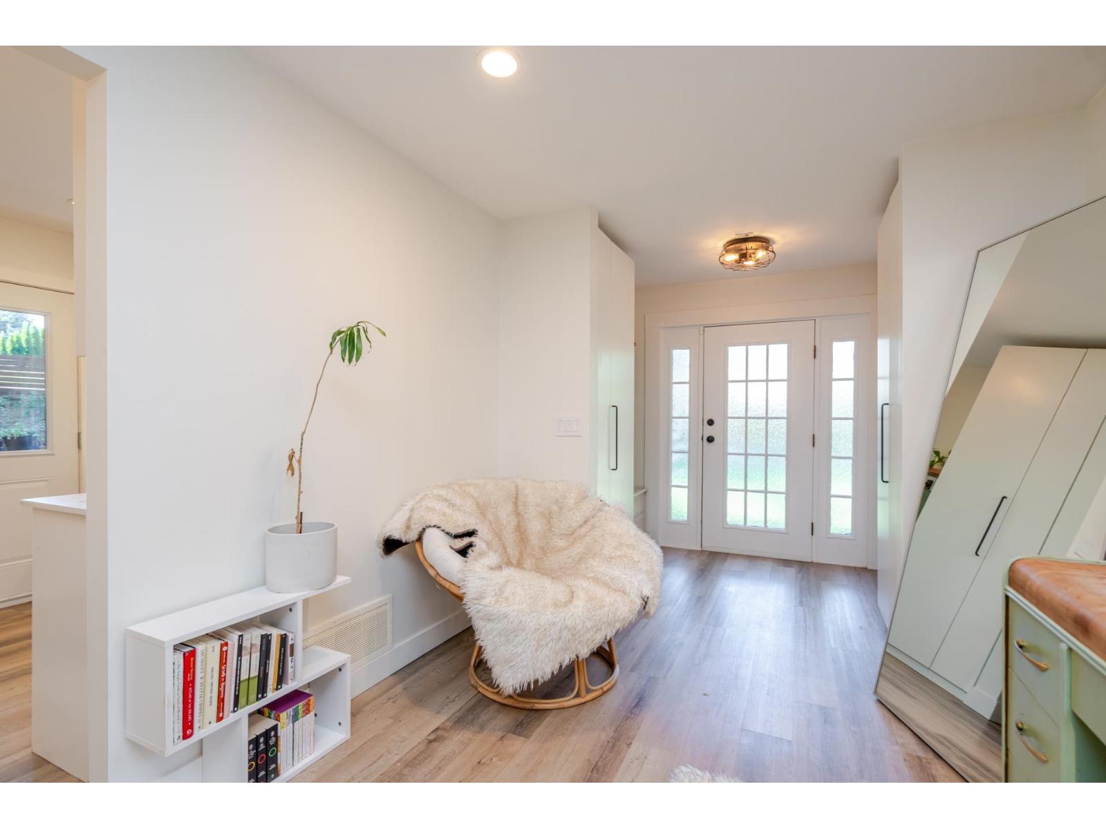 8528 DUNN Street - photo 2