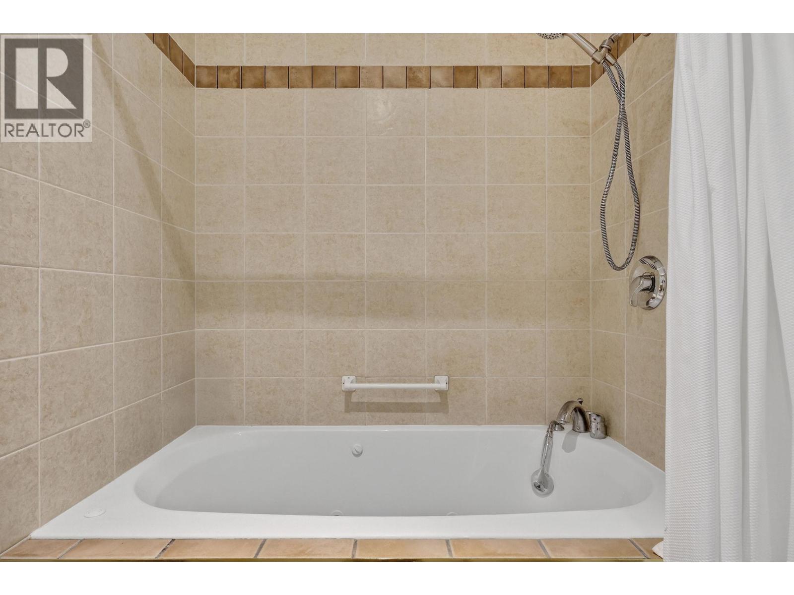  8949 122nd Avenue, Osoyoos