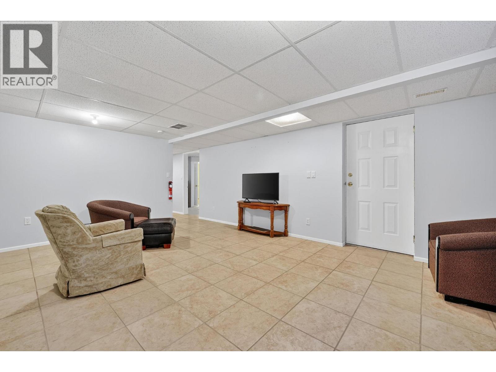  8949 122nd Avenue, Osoyoos