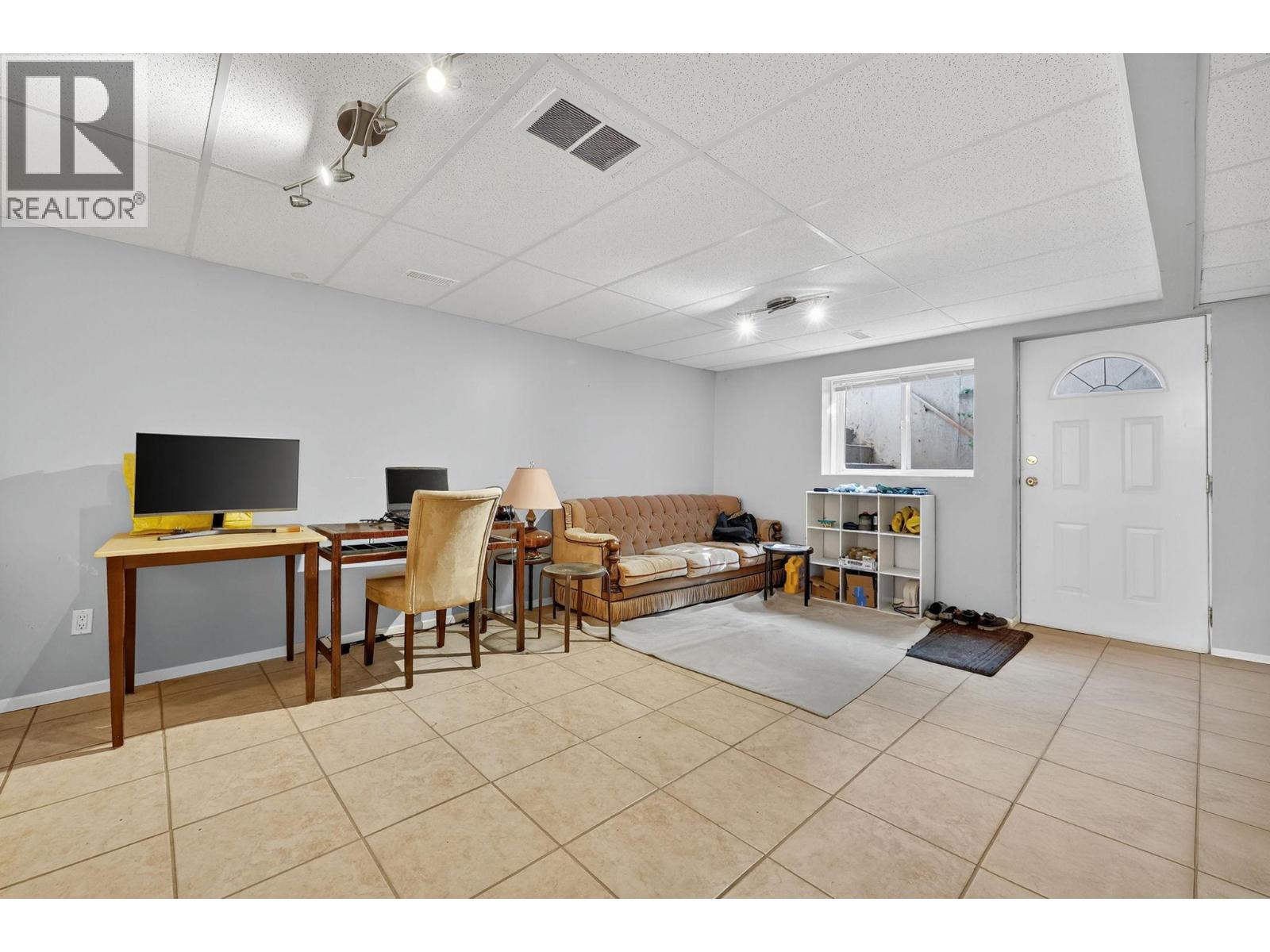  8949 122nd Avenue, Osoyoos