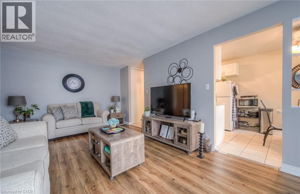 527 PARKSIDE Drive Unit# 8 - Photo 5 of 14, Waterloo, Ontario