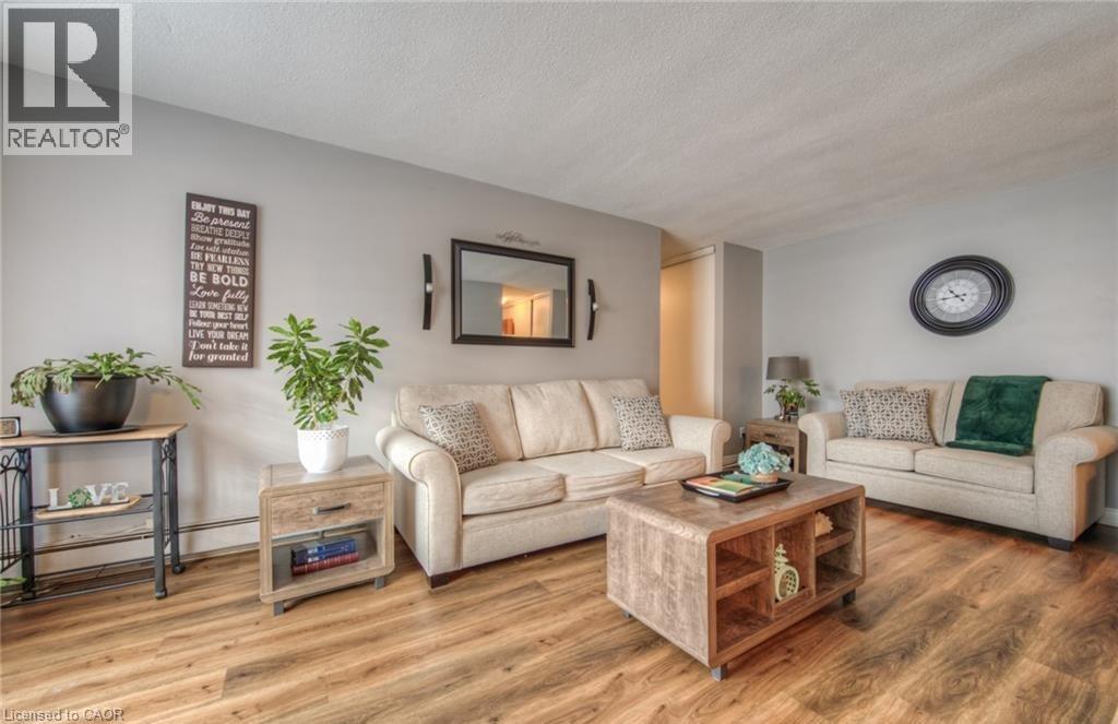 527 PARKSIDE Drive Unit# 8 - Photo 4 of 14, Waterloo, Ontario