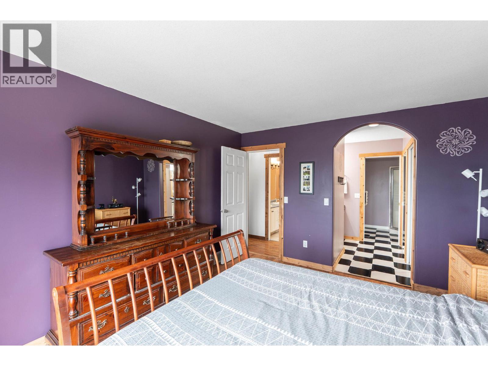  3052 Ensign Way, West Kelowna