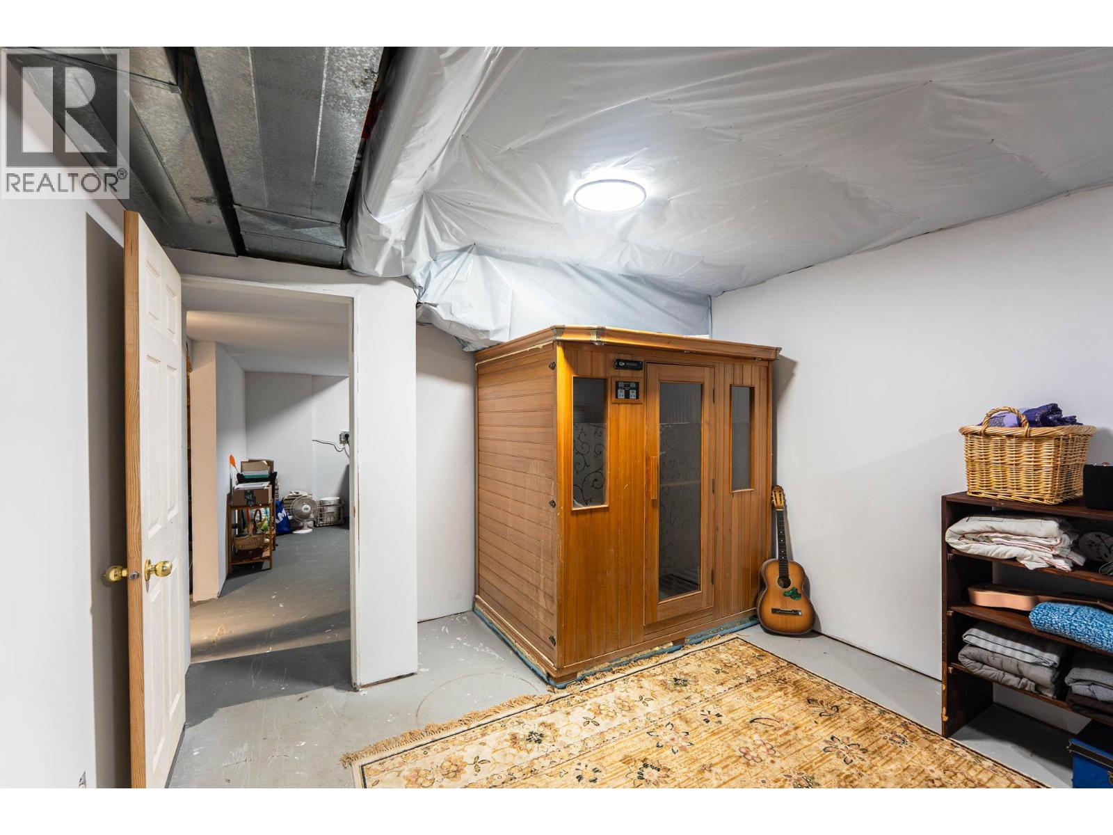  3052 Ensign Way, West Kelowna