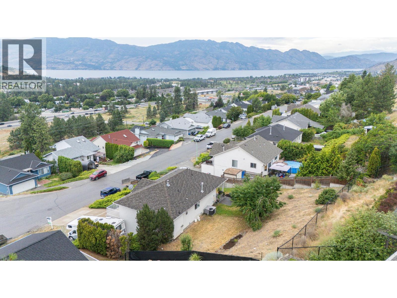  3052 Ensign Way, West Kelowna