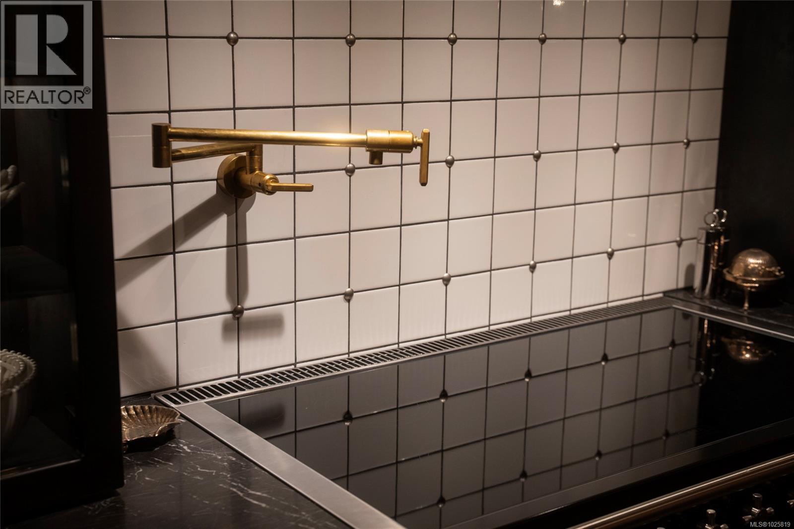 844 203 Kimta Road, Victoria