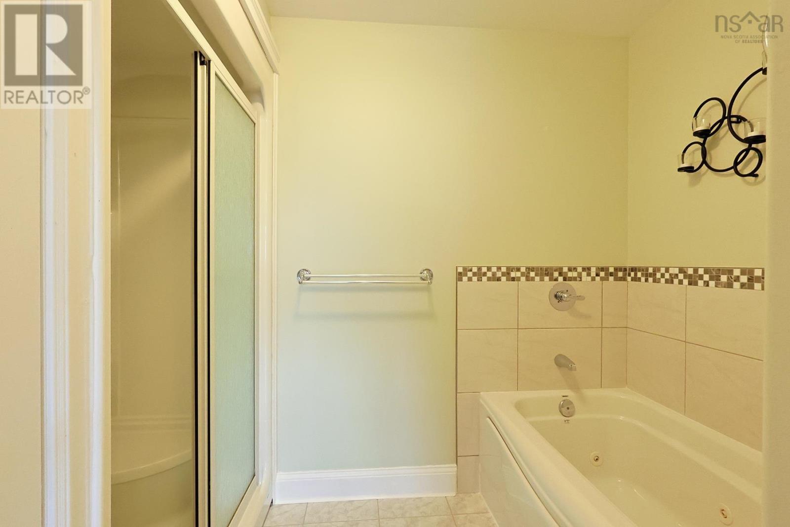 Property 23 of 29 of 205 60 Walter Havill Drive