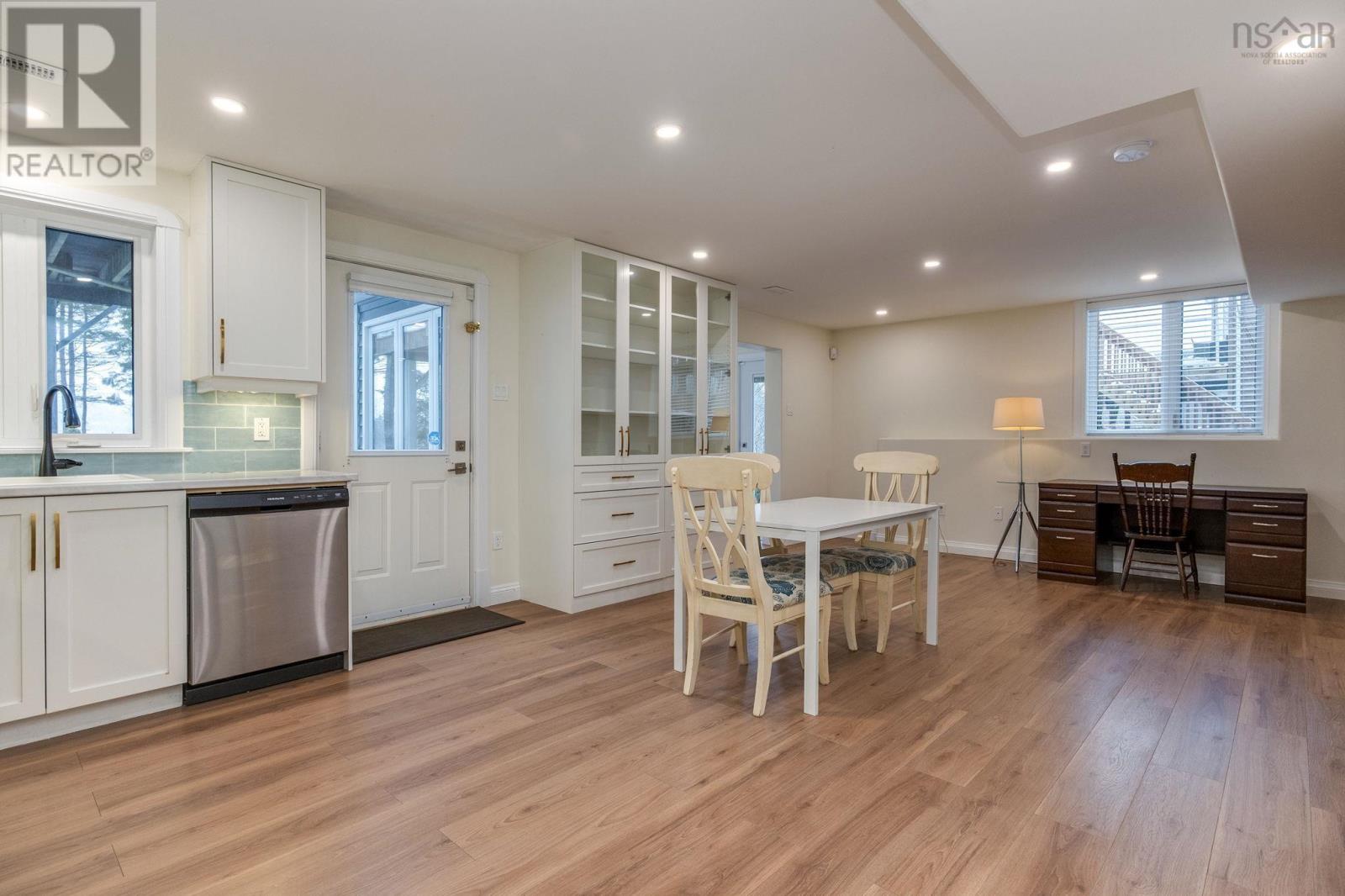 Property 33 of 49 of 23 Lakeshore Park Terrace