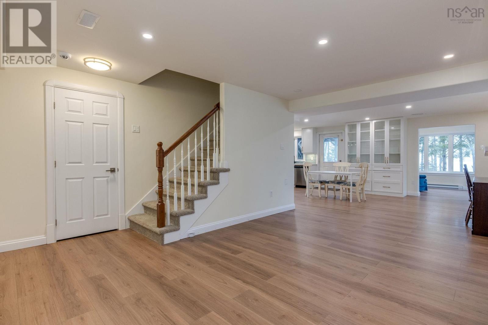 Property 30 of 49 of 23 Lakeshore Park Terrace