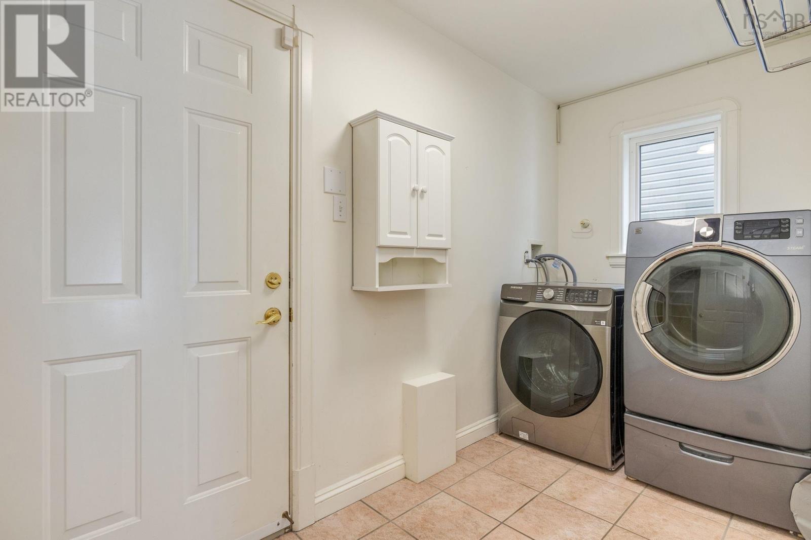 Property 15 of 49 of 23 Lakeshore Park Terrace