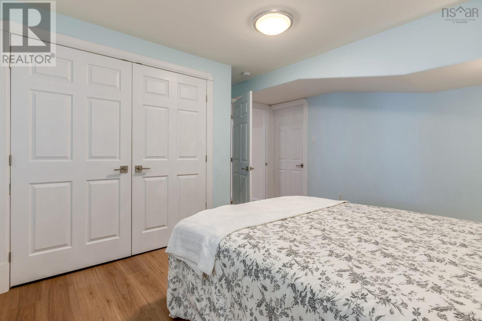 Property 38 of 49 of 23 Lakeshore Park Terrace