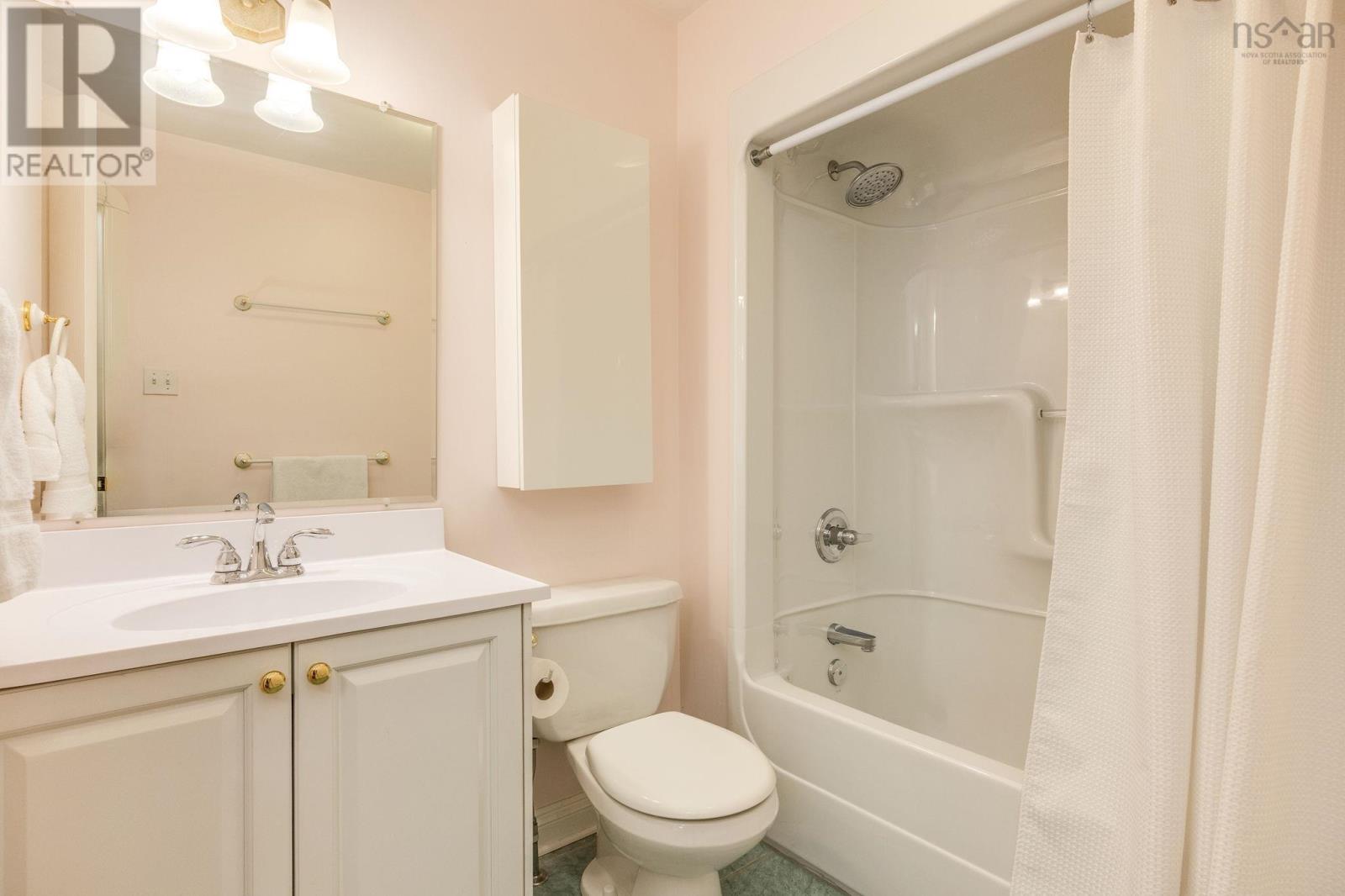 Property 29 of 49 of 23 Lakeshore Park Terrace