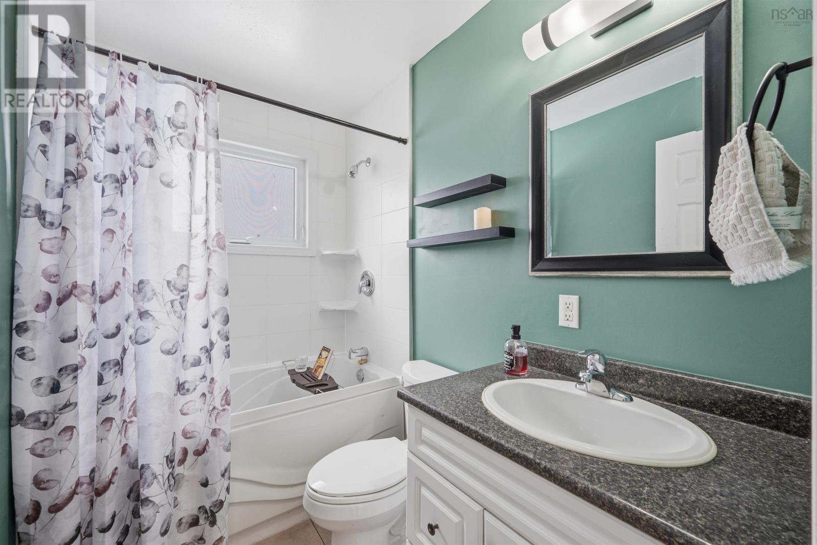 Property 15 of 40 of 163 Quaker Crescent