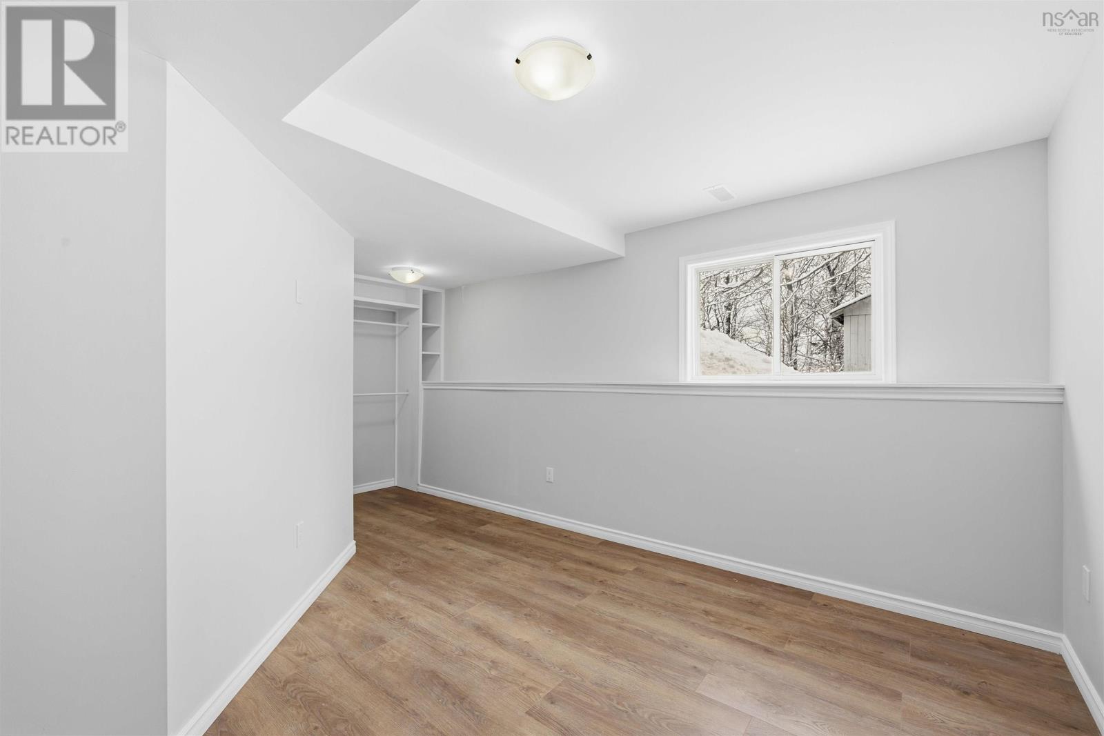 Property 30 of 40 of 163 Quaker Crescent