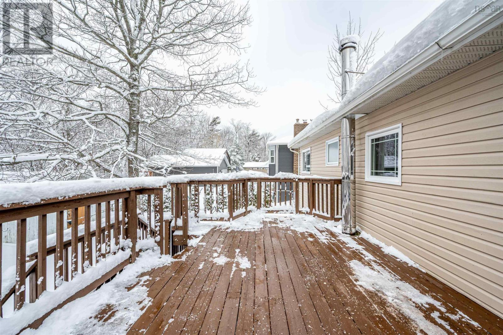 Property 34 of 40 of 163 Quaker Crescent