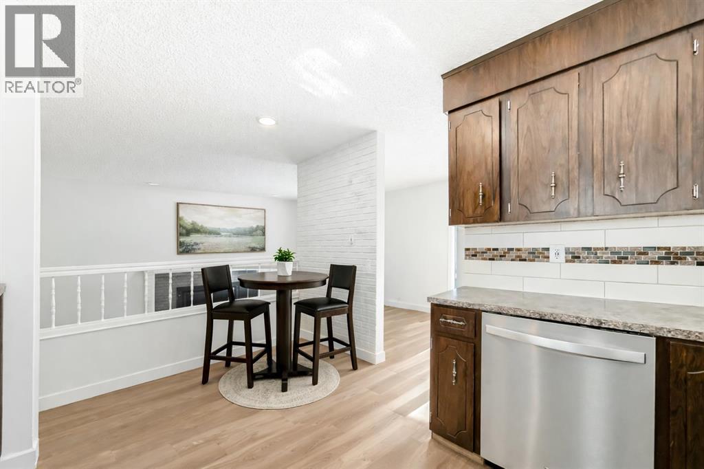 Single Family House 3 Level for Sale in  Cedarwood Place SW Cedarbrae Calgary 
