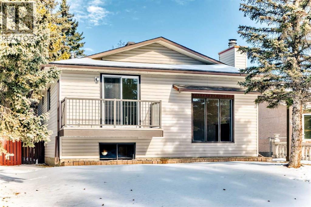 Single Family House 3 Level for Sale in  Cedarwood Place SW Cedarbrae Calgary 