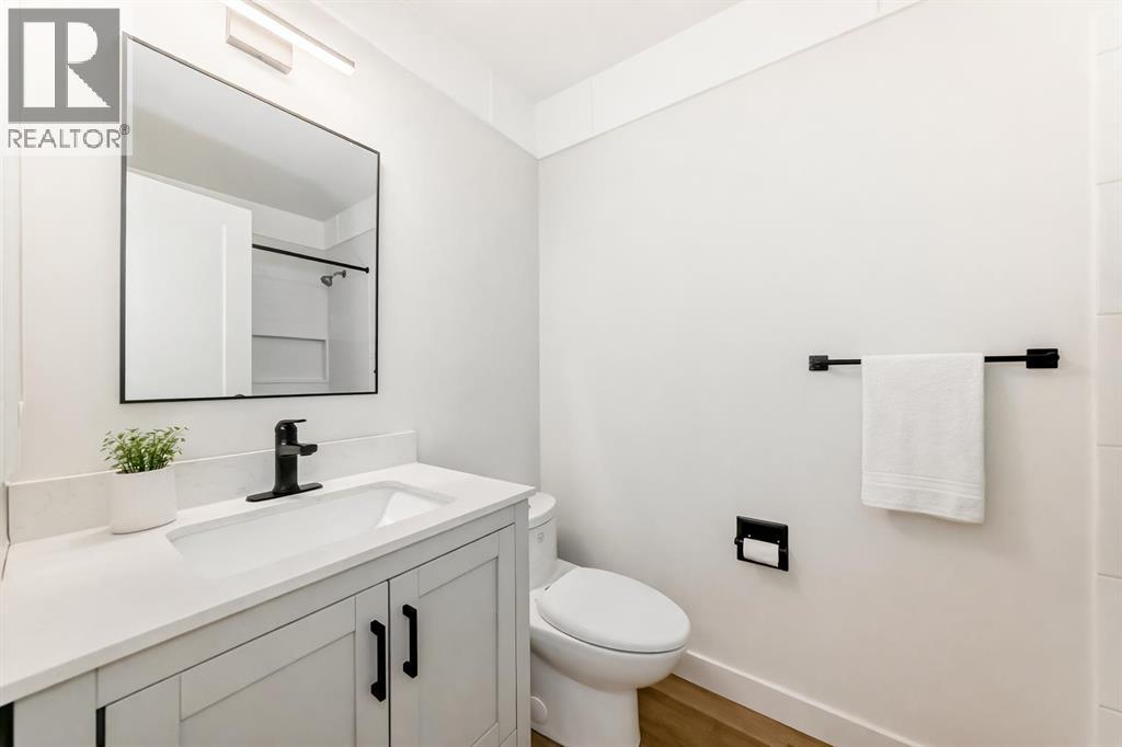 Single Family House 3 Level for Sale in  Cedarwood Place SW Cedarbrae Calgary 