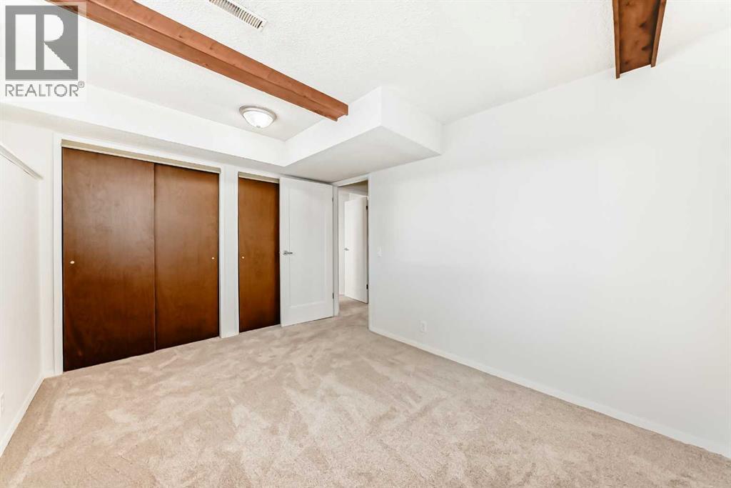 Single Family House 3 Level for Sale in  Cedarwood Place SW Cedarbrae Calgary 