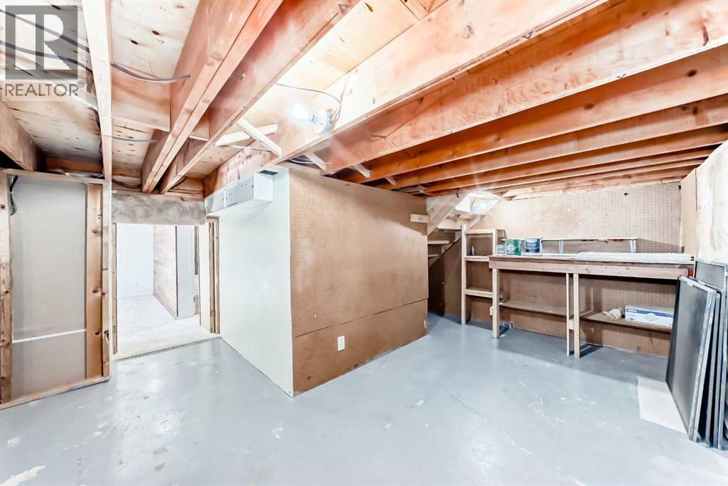 Single Family House 3 Level for Sale in  Cedarwood Place SW Cedarbrae Calgary 