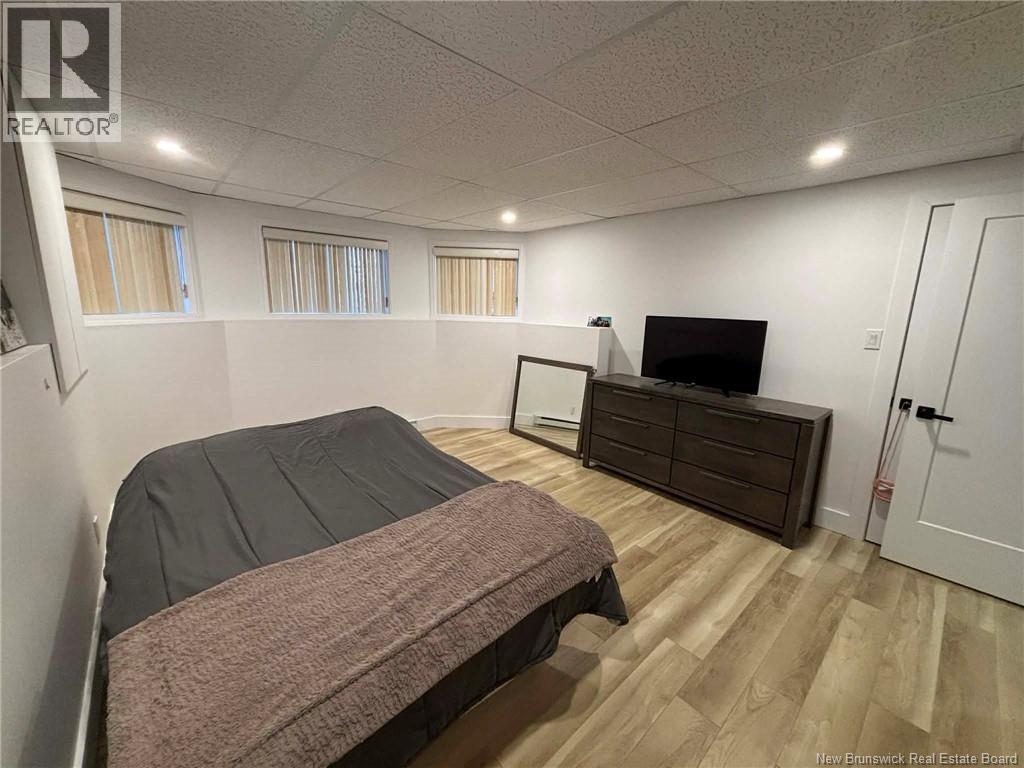 2 Belanger Street - 36