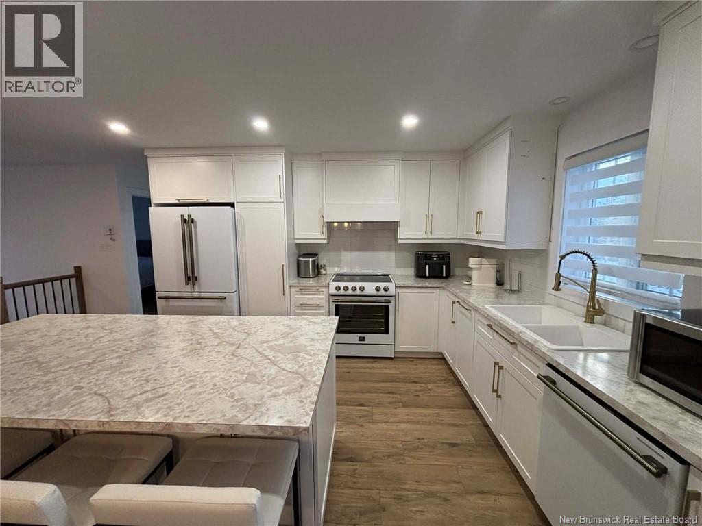 2 Belanger Street - 8