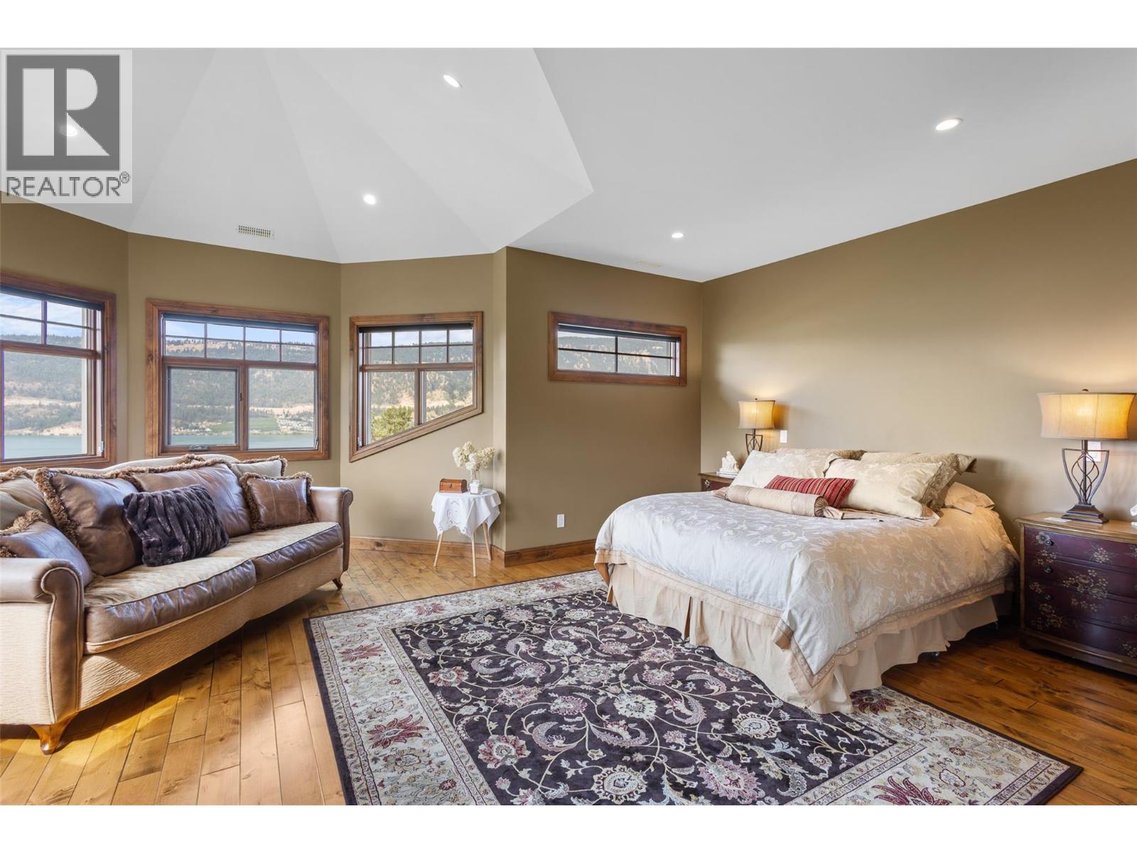  14911 Oyama Road, Oyama